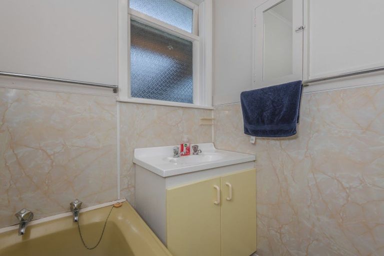 Photo of property in 71 Burgoyne Street, Woodville, 4920