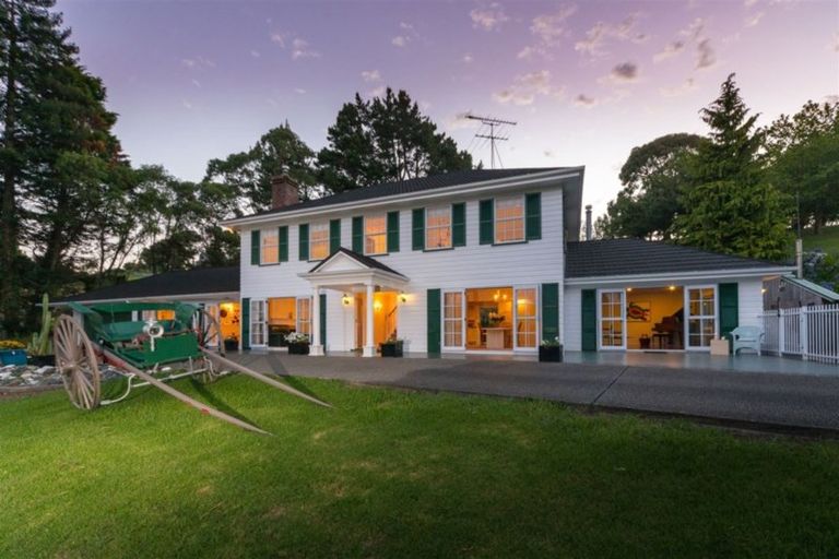 Photo of property in 288 Whitford Road, Whitford, Howick, 2571