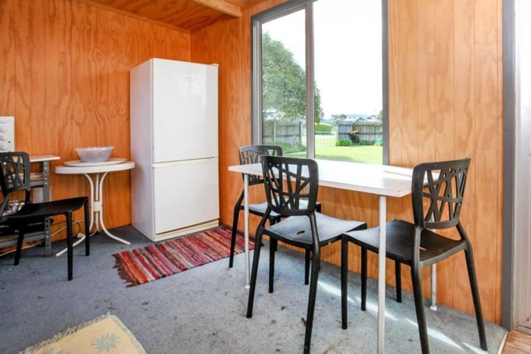 Photo of property in 41 Banks Street, Cooks Beach, Whitianga, 3591