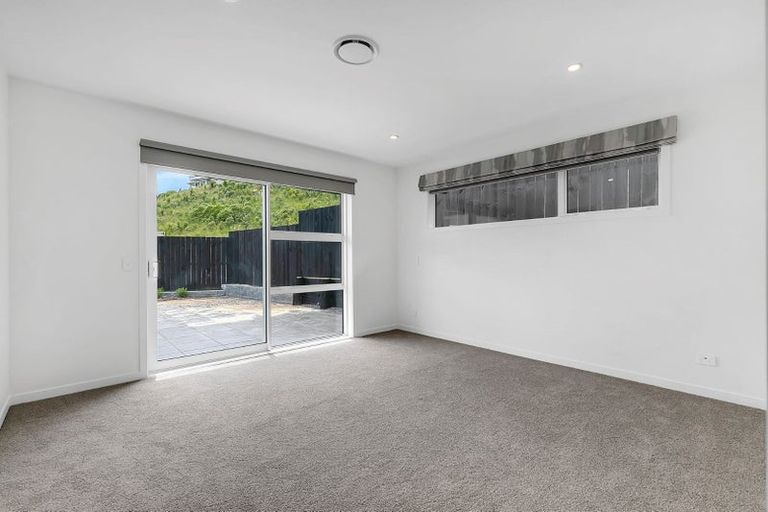 Photo of property in 43 Ken Douglas Drive, Aotea, Porirua, 5024
