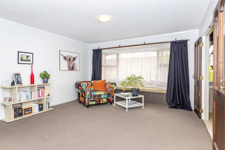 Photo of property in 27 Russleigh Drive, Dinsdale, Hamilton, 3204