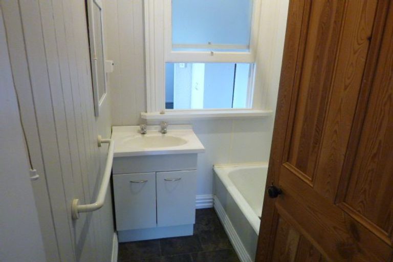 Photo of property in 10 Glenross Street, Glenross, Dunedin, 9011