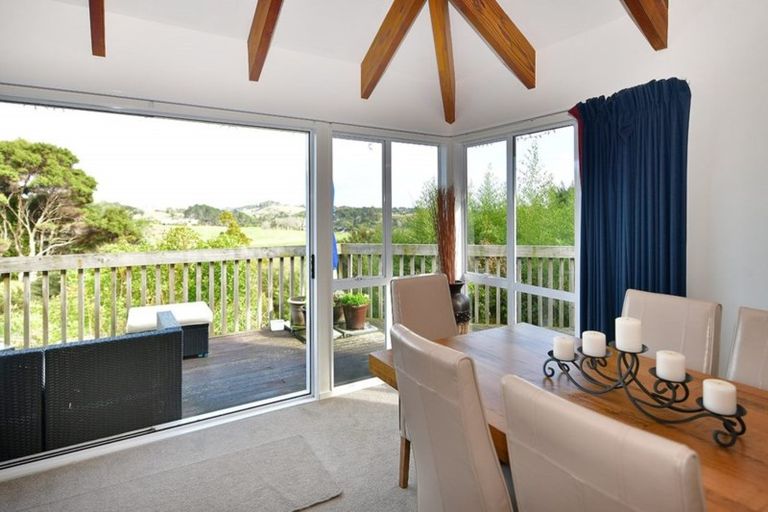 Photo of property in 20c Poplar Road, Stanmore Bay, Whangaparaoa, 0932