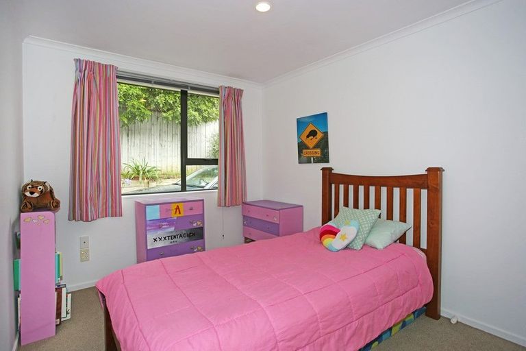 Photo of property in 11 George Arthur Place, Pukekohe, 2120