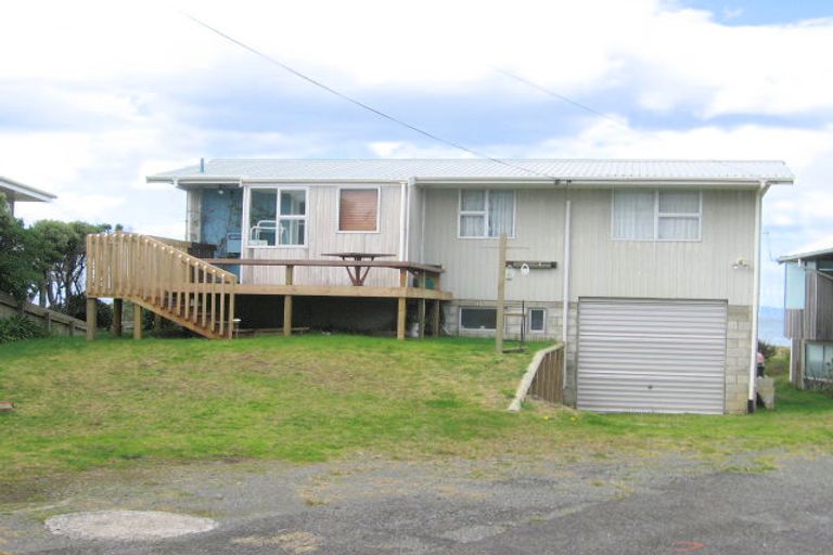 Photo of property in 110 Mooloo Crescent, Whangamata, 3620