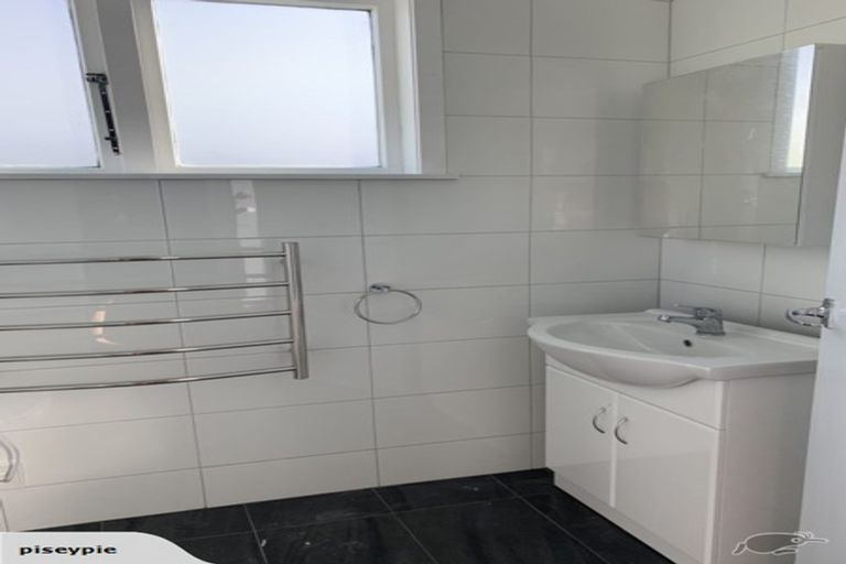 Photo of property in 1 Harper Street, Newtown, Wellington, 6021