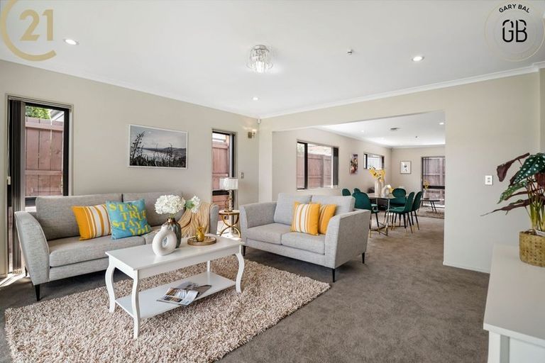 Photo of property in 7e Boeing Place, Goodwood Heights, Auckland, 2105