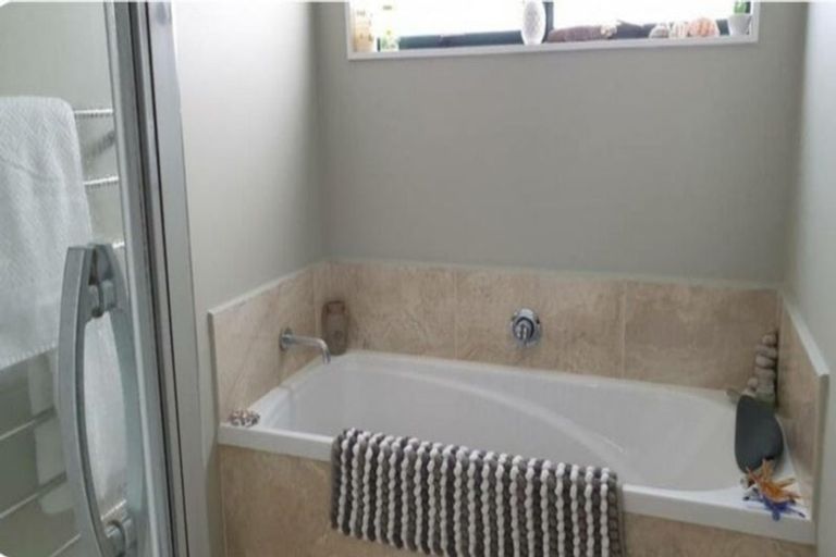 Photo of property in 1307 Papamoa Beach Road, Papamoa Beach, Papamoa, 3118