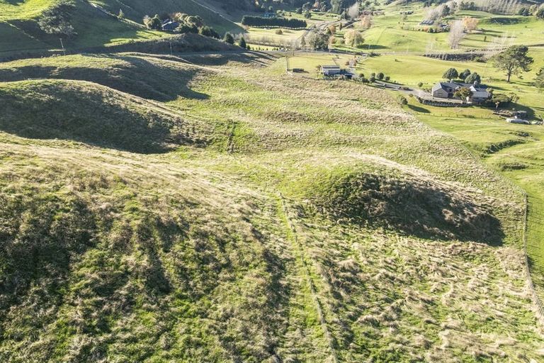 Photo of property in 37 Hitiri Road, Kinloch, Taupo, 3377