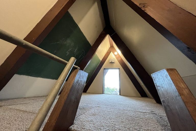 Photo of property in 55 Manu Crescent, Upper Vogeltown, New Plymouth, 4310