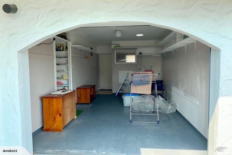 Photo of property in 2/3 Nimrod Place, Half Moon Bay, Auckland, 2012