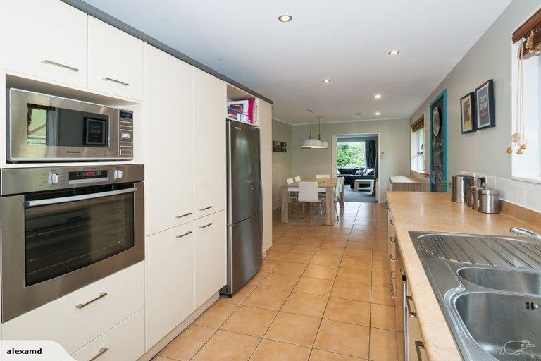 Photo of property in 41 Viewmont Drive, Harbour View, Lower Hutt, 5010