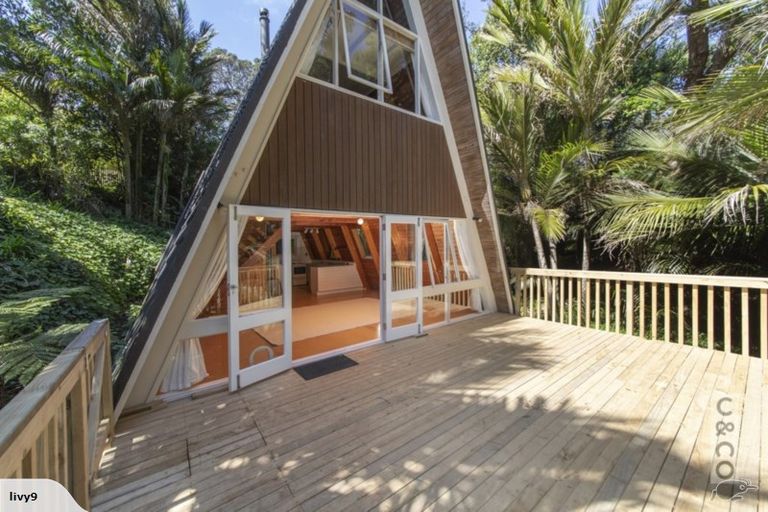 Photo of property in 123 Motutara Road, Muriwai, Waimauku, 0881