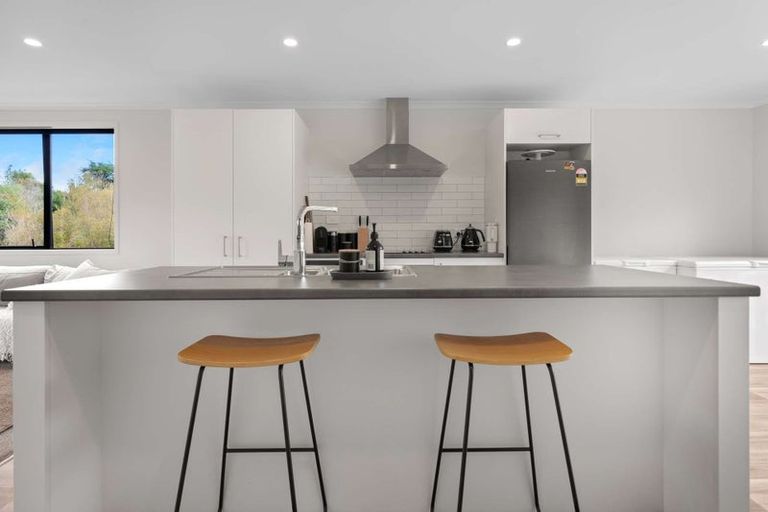 Photo of property in 10 Wrybill Way, Welcome Bay, Tauranga, 3112