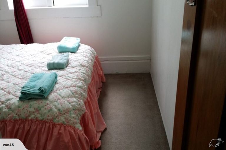 Photo of property in 75 Todman Street, Brooklyn, Wellington, 6021