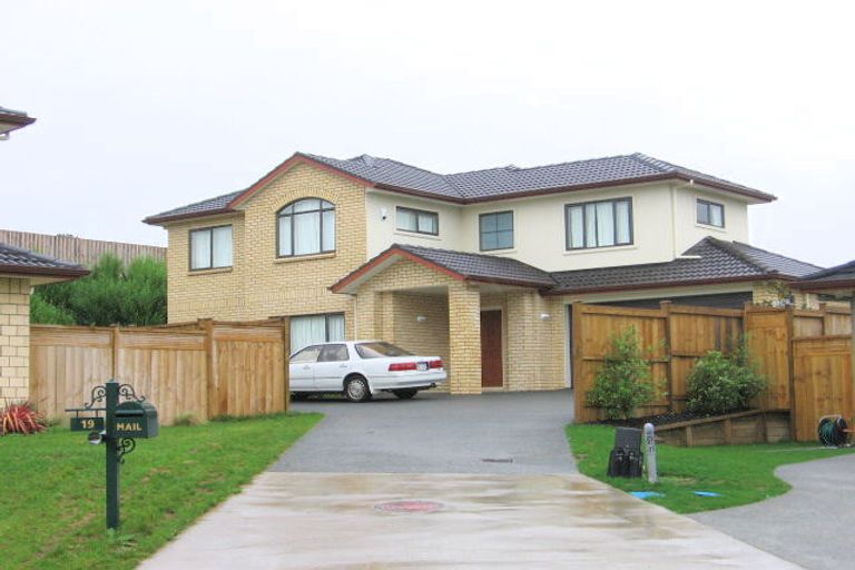 Photo of property in 19 Mary Forgham Drive, Greenhithe, Auckland, 0632