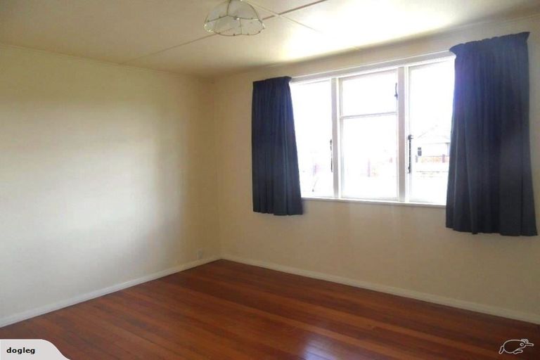 Photo of property in 56a Waiwhetu Road, Waiwhetu, Lower Hutt, 5010