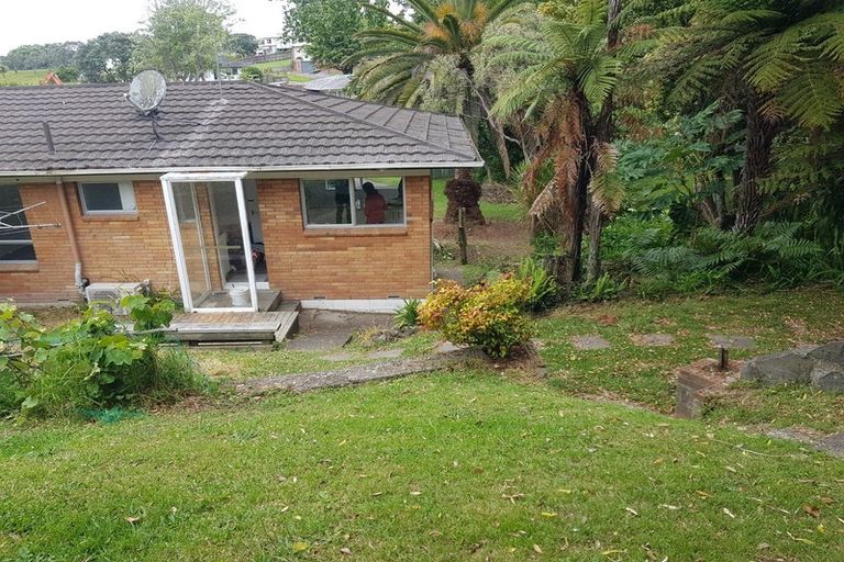 Photo of property in 1/16 Diana Drive, Glenfield, Auckland, 0627