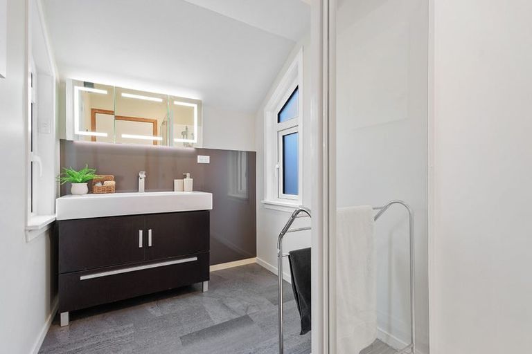 Photo of property in 34 Bentley Street, Russley, Christchurch, 8042