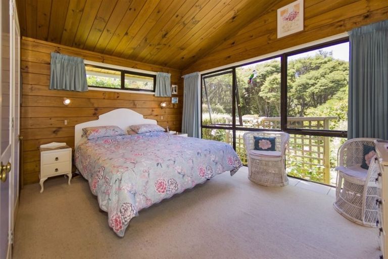 Photo of property in 13 Punga Place, Whitianga, 3510