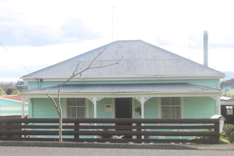 Photo of property in 94 George Street, Hikurangi, 0114