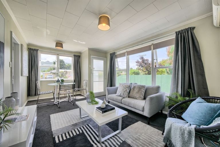 Photo of property in 1/18 Benge Crescent, Clouston Park, Upper Hutt, 5018