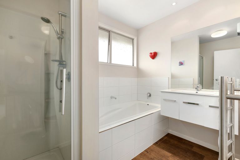 Photo of property in 19 Townshend Crescent, Halswell, Christchurch, 8025