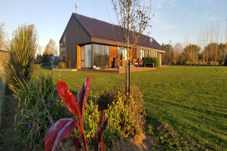 Photo of property in 48 Sherwood Road, Makikihi, Waimate, 7978