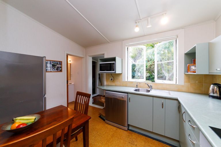 Photo of property in 85 Victoria Avenue, Palmerston North, 4410