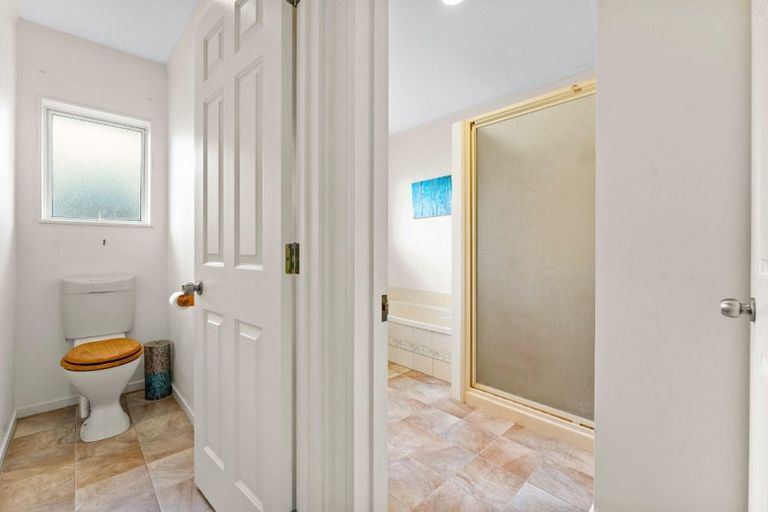 Photo of property in 6 Pono Place, Waiuku, 2123