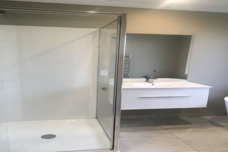 Photo of property in 64 Watkins Drive, Rangiora, 7400