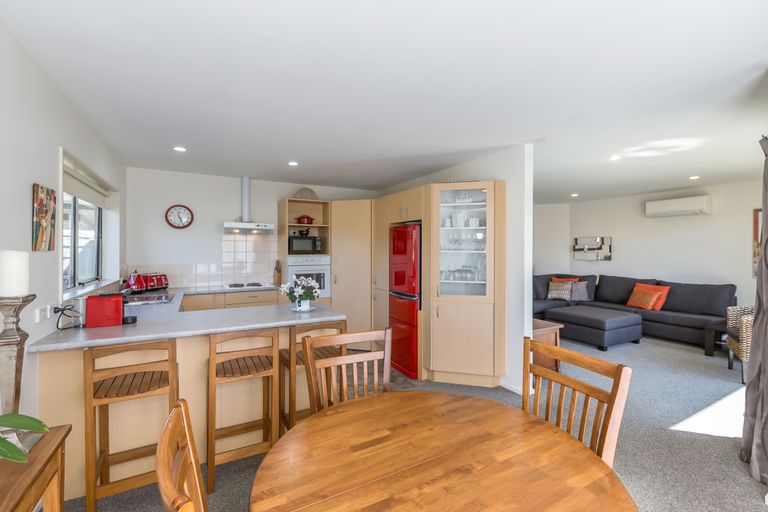 Photo of property in Rivertown Villas, 150 Williams Street, Kaiapoi, 7630