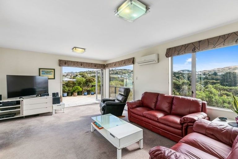 Photo of property in 4 Ronald Woolf Place, Churton Park, Wellington, 6037