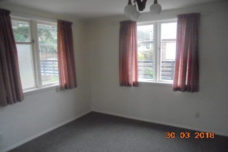 Photo of property in 72 Horoeka Street, Stokes Valley, Lower Hutt, 5019