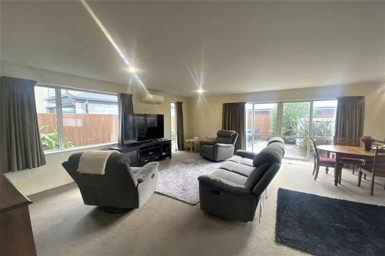 Photo of property in 52 Somerville Crescent, Aidanfield, Christchurch, 8025