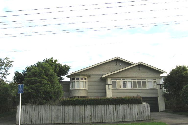 Photo of property in 3/15 Seaview Terrace, Mount Albert, Auckland, 1025