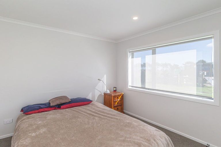 Photo of property in 128 Cummerfield Road, Foxton, 4891