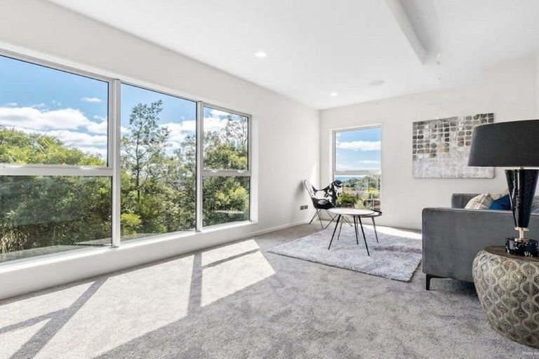 Photo of property in 185b Browns Bay Road, Browns Bay, Auckland, 0630