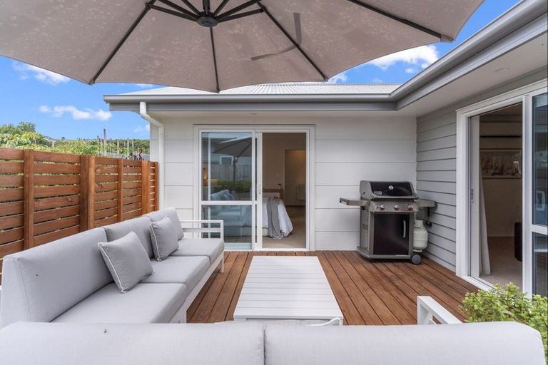 Photo of property in 22 Rire Hau Lane, Pyes Pa, Tauranga, 3112