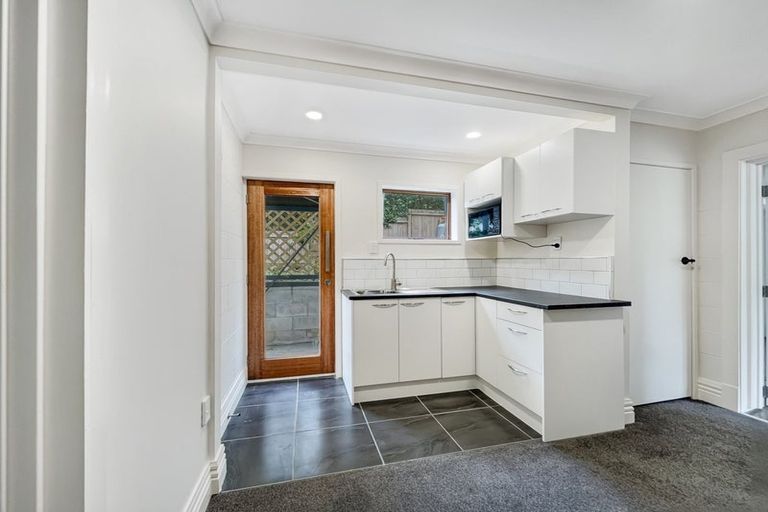 Photo of property in 37 Lancaster Road, Beach Haven, Auckland, 0626