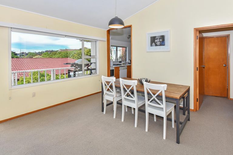 Photo of property in 1/2 Chilton Place, Howick, Auckland, 2014