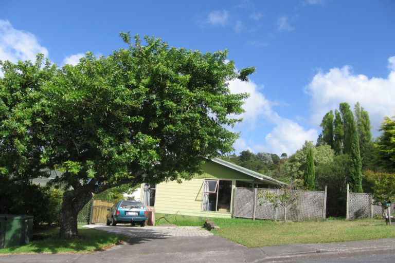 Photo of property in 40 Pisces Road, Glen Eden, Auckland, 0602