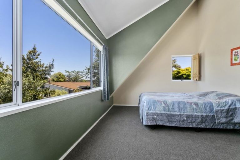 Photo of property in 2 Newberry Place, Richmond Heights, Taupo, 3330