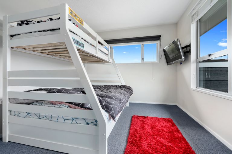 Photo of property in 19 Townshend Crescent, Halswell, Christchurch, 8025