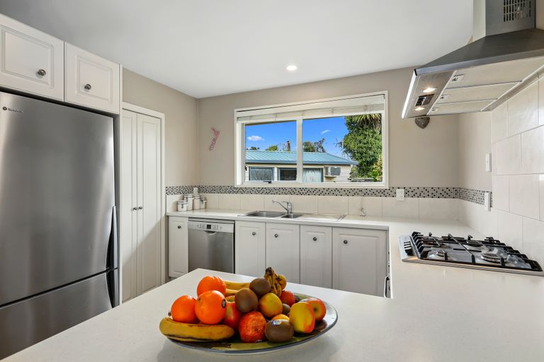 Photo of property in 19 Townshend Crescent, Halswell, Christchurch, 8025