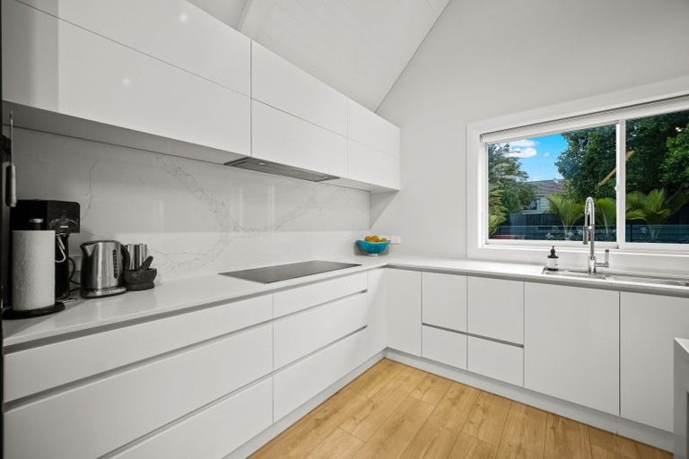 Photo of property in 21 Lloyd Avenue, Mount Albert, Auckland, 1025