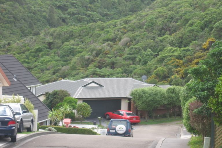 Photo of property in 17a Kapil Grove, Khandallah, Wellington, 6035