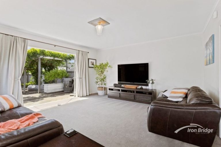 Photo of property in 1/105 Nile Road, Milford, Auckland, 0620