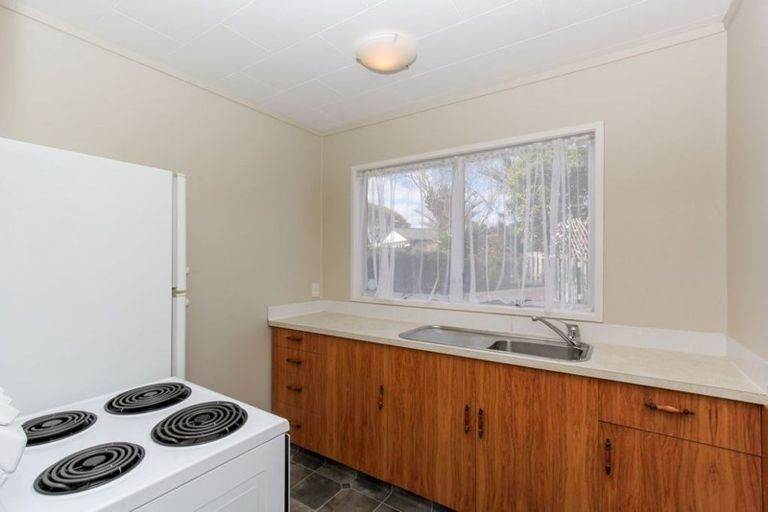 Photo of property in 4/311 Carrington Street, Vogeltown, New Plymouth, 4310