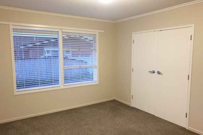 Photo of property in 1/15 Dodson Avenue, Milford, Auckland, 0620